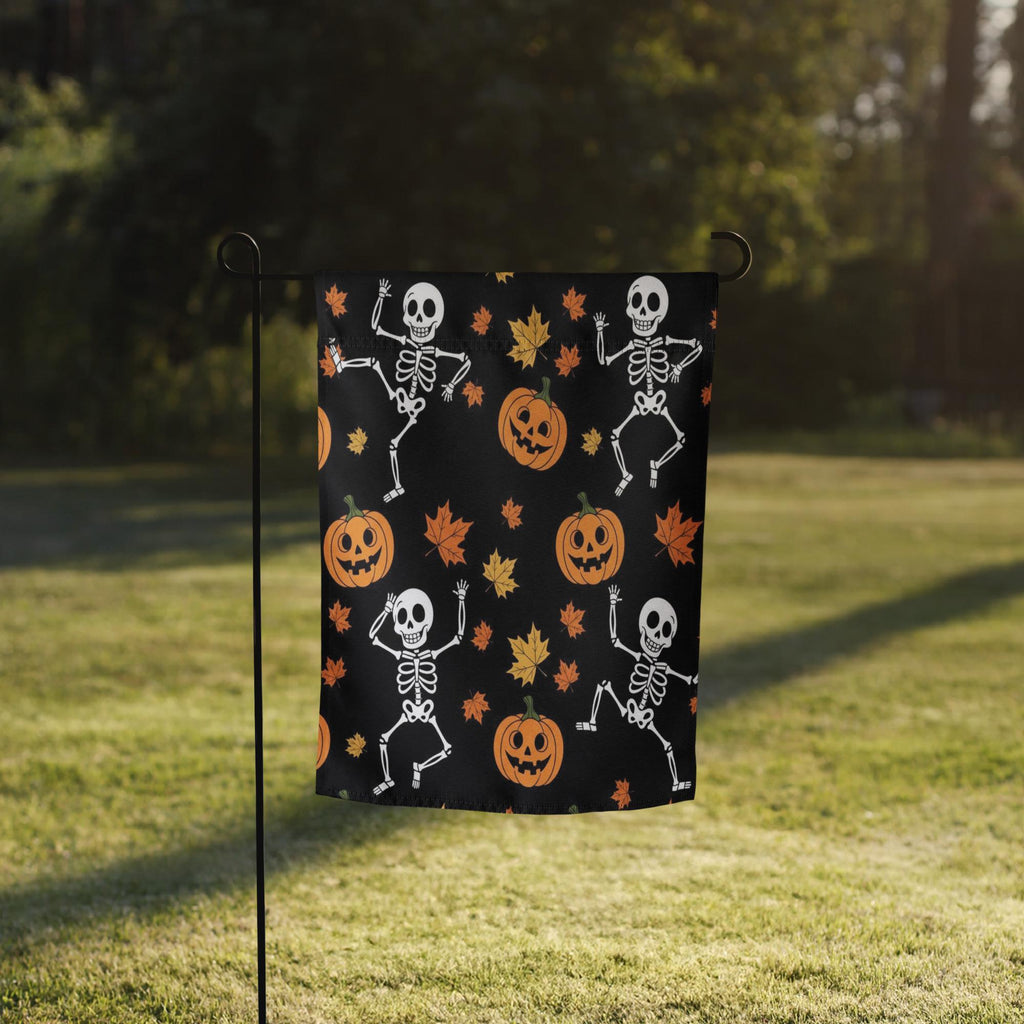 Skeleton Flag Garden, Pumpkin Halloween Decor, Ghoulish Garden Banner, Halloween Garden Flagr, Whimsical Outdoor Decor, Spooky Home Accent