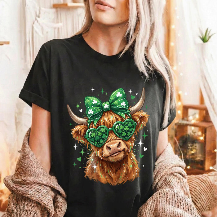Farmer Highland Cow St Patrick’s Day Shirt Women Girl – Cute Cow with Shamrock Glasses Tee, Hoodie