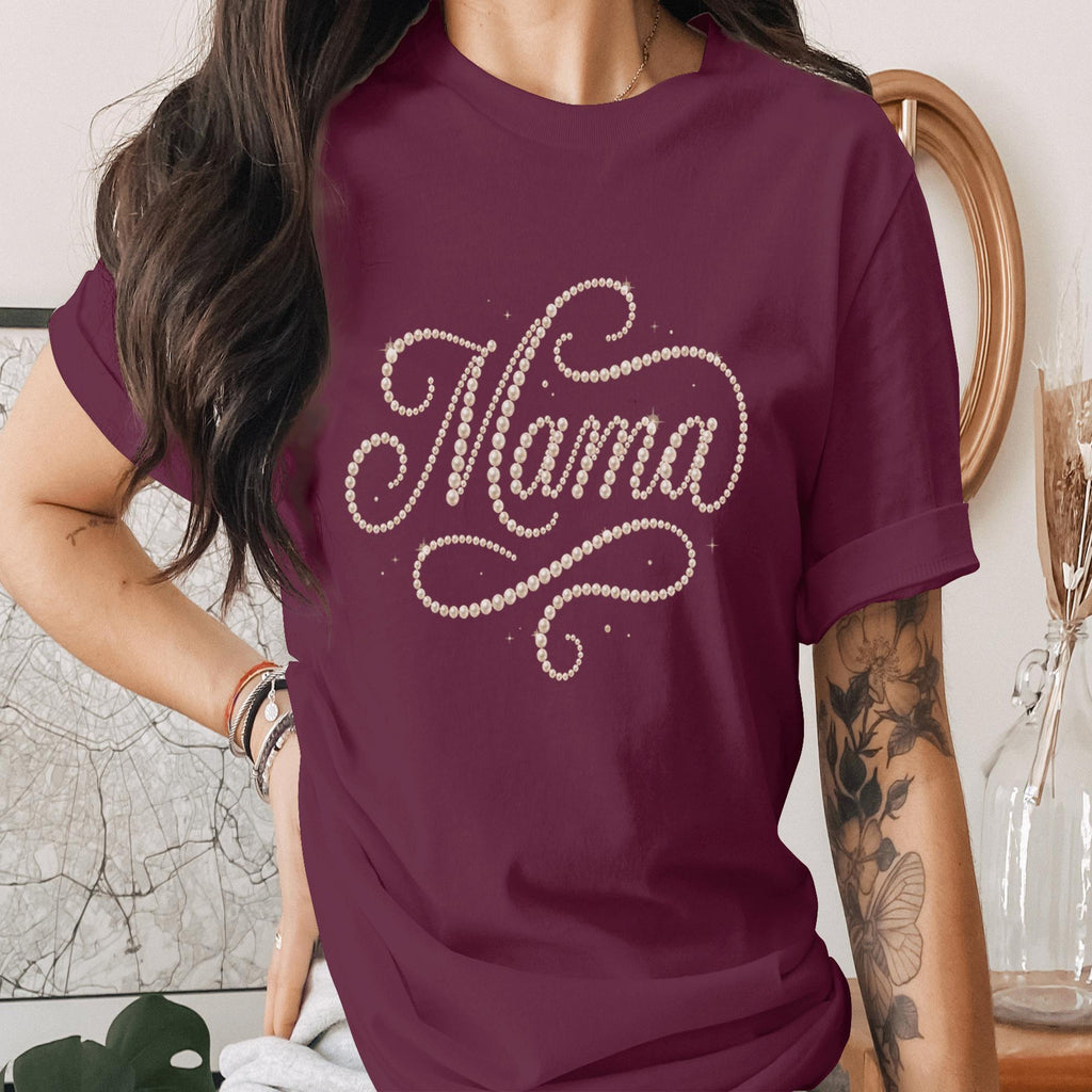 Mama Pearl Letter Shirt Elegant Script Mama Tee Chic Minimalist Mom Shirt Stylish Mothers Day Gift Classy Mom Tee