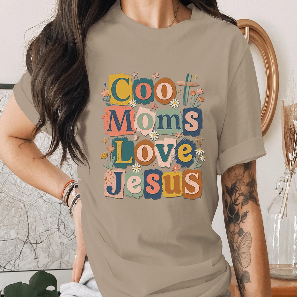 Cool Moms Love Jesus Shirt Christian Mom Tee Retro Faith Shirt Religious Mothers Day Gift Trendy Floral Christian Mama Shirt