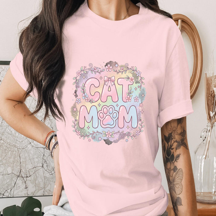 Cat Mom Shirt Cute Pastel Floral Cat Mom Tee Paw Print Mama Shirt Aesthetic Cat Lover Gift Trendy Pet Mom T-Shirt Mot...