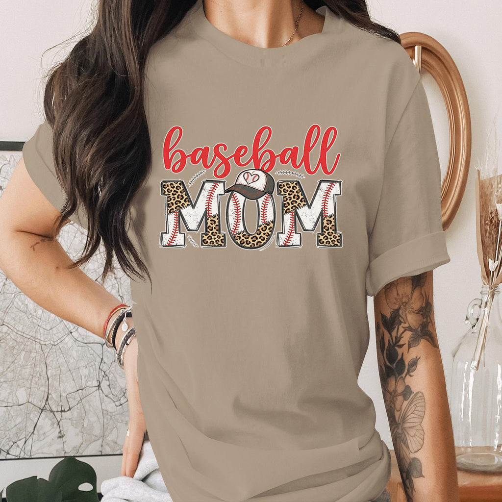 Baseball Mom Shirt Leopard Print Baseball Tee Sports Mama T-Shirt Game Day Outfit Trendy Baseball Mama Gift Mothers Day Tee Game Day