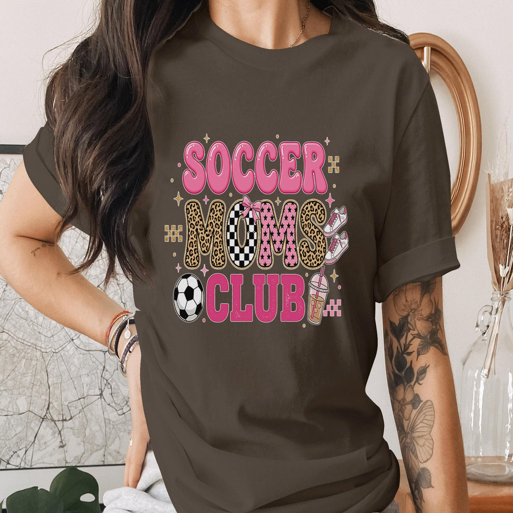 Soccer Moms Club Shirt Cute Soccer Mom Tee Pink Leopard Sports Mom T-Shirt Football Mom Gift Trendy Game Day Mom Outfit Mothers Day Shirt