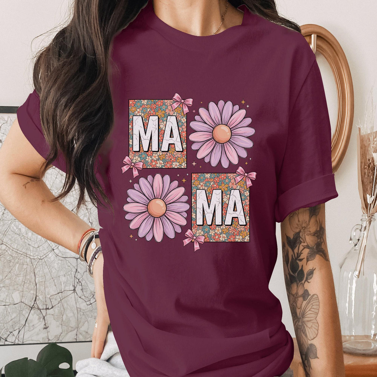 Mama Daisy Floral Shirt Cute Mom Flower Tee Retro Mama Shirt Mothers Day Gift Pink Daisy Mom Shirt Vintage Style Mom Tee