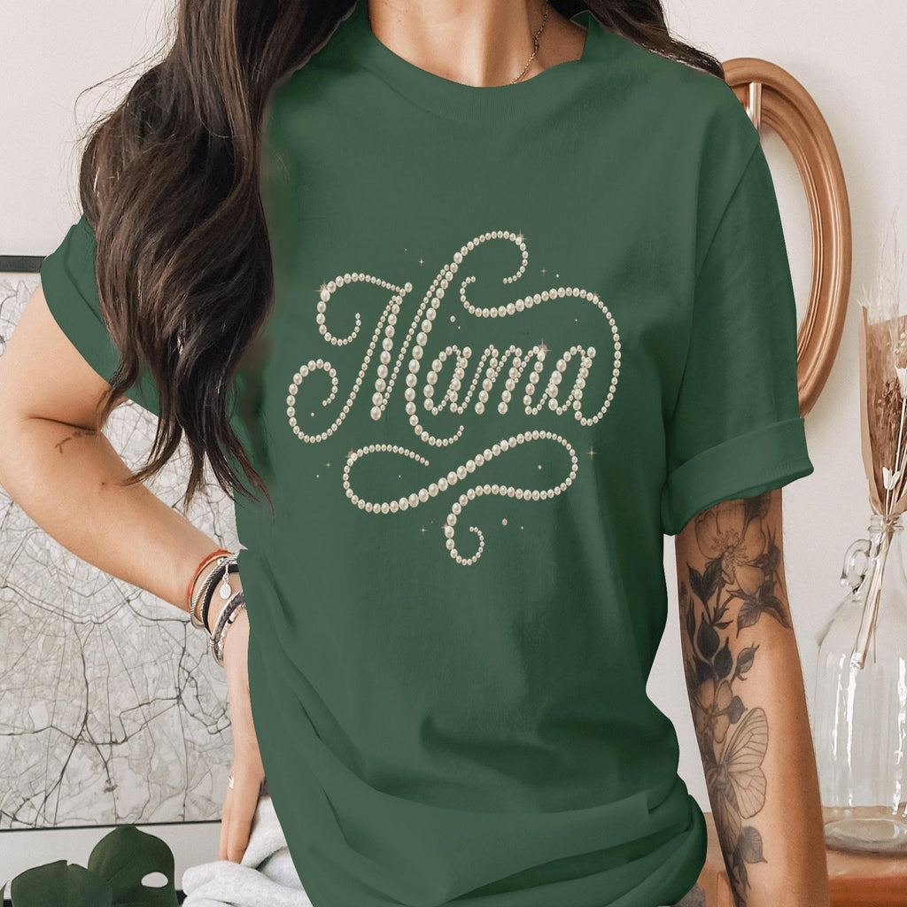 Mama Pearl Letter Shirt Elegant Script Mama Tee Chic Minimalist Mom Shirt Stylish Mothers Day Gift Classy Mom Tee